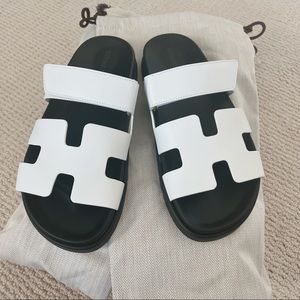 ✨Brand new✨Hermes Chypre sandal in size 38